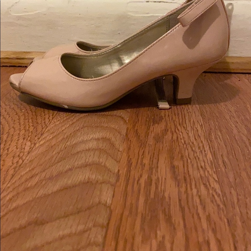 Shoes - Picture 2 of 3
